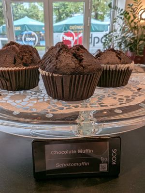  at KOOS Bowls & Bar in Munich