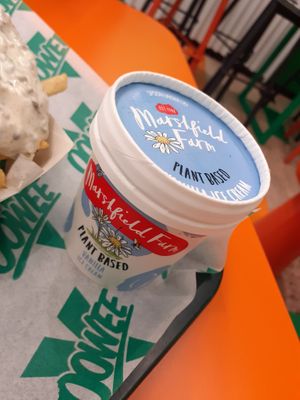 vegan ice cream at Oowee Vegan in Brighton