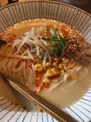 Tantan   at Shisomen in Berlin