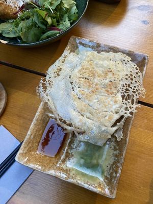 Crispy starter filled with mushrooms  at Shisomen in Berlin