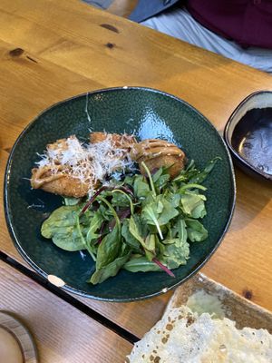 Fried cauliflower   at Shisomen in Berlin