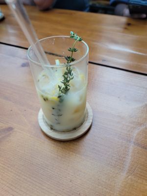 Passion fruit mocktail at Shisomen in Berlin
