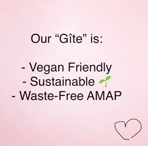The apartment “gite” is vegan, all the shampoos, conditioners, showergels, etc are vegan and as much as possible waste-free.  There will not be a frackfast, since it is a “gite” and not a B&B.  maybe good to know: One of the owners is Vegan. 🌱 at Gîte Le Vélo Rouge in Sarlat-la-caneda