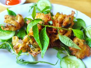 Fried mushrooms at Quan Chay Buffet Lac Tam Vegan in Hue