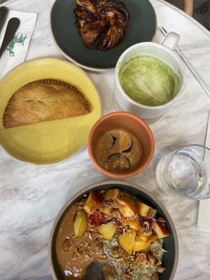 Babka, leek pie and Build Up porridge  at Holy Llama - Sintagma in Athens