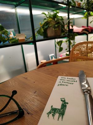 #Veganuary at Holy Llama - Sintagma in Athens