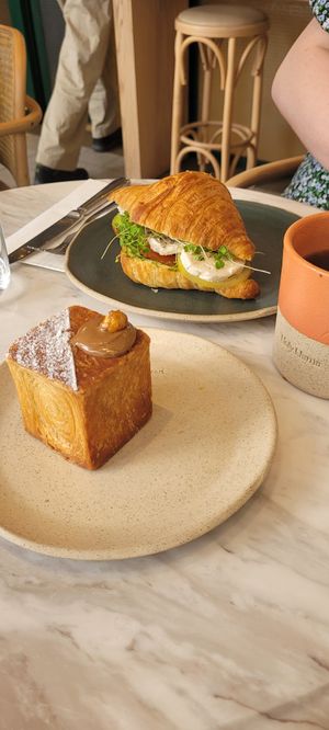  at Holy Llama - Sintagma in Athens