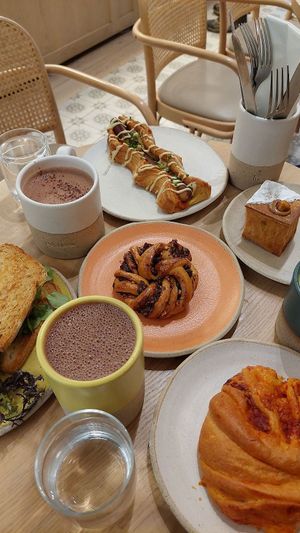  at Holy Llama - Sintagma in Athens