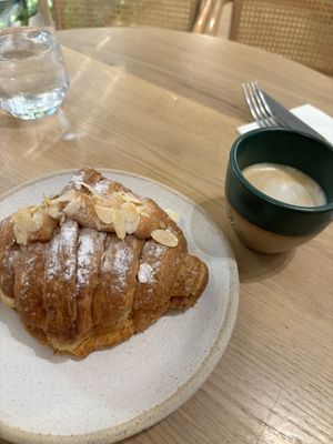   at Holy Llama - Sintagma in Athens