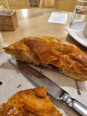  at Holy Llama - Sintagma in Athens