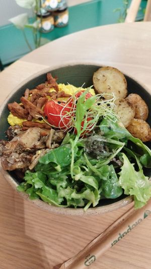 Holy bowl - so so good at Holy Llama - Sintagma in Athens