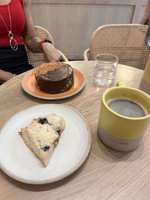 Scone and wonderwheel  at Holy Llama - Sintagma in Athens