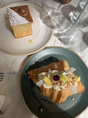   at Holy Llama - Sintagma in Athens