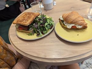  at Holy Llama - Sintagma in Athens