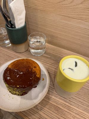  at Holy Llama - Sintagma in Athens