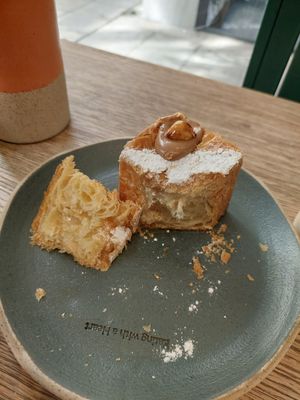Praline at Holy Llama - Sintagma in Athens