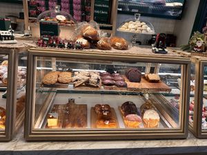  at Holy Llama - Sintagma in Athens