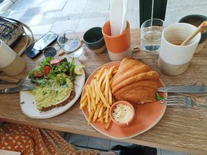 Brunching at Holy Llama - Sintagma in Athens
