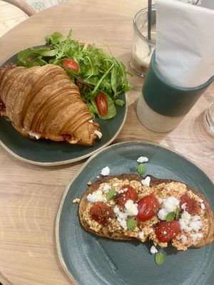   at Holy Llama - Sintagma in Athens