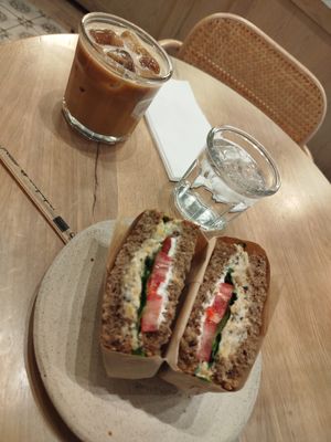  at Holy Llama - Sintagma in Athens