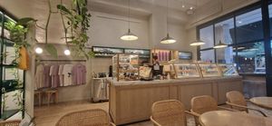 Calm before the busy at Holy Llama - Sintagma in Athens