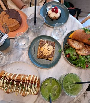  at Holy Llama - Sintagma in Athens