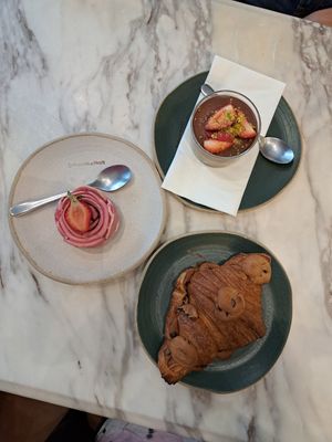  at Holy Llama - Sintagma in Athens