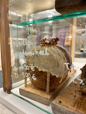 Vanilla wonderwheel. at Holy Llama - Sintagma in Athens