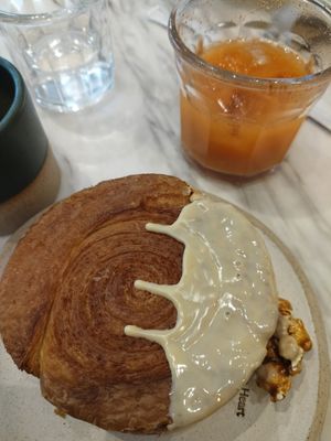  at Holy Llama - Sintagma in Athens