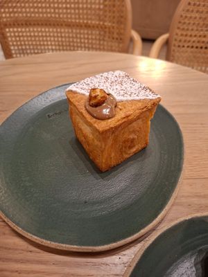  at Holy Llama - Sintagma in Athens