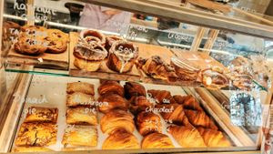 pastries at Holy Llama - Sintagma in Athens