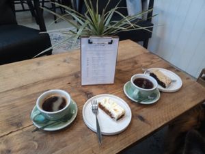 Coffee and cake at Fire & Flow Coffee Roasters in Cirencester