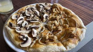 Pizza   at CASA AÜA MÉRIDA in Merida