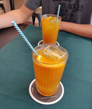 Llimonada del dia at La Perra Verde in Barcelona