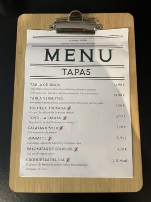 Menu  at La Perra Verde in Barcelona