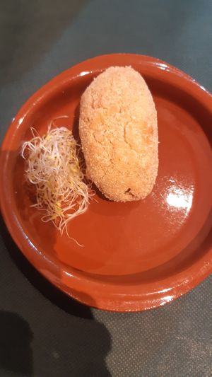 Croquette at La Perra Verde in Barcelona