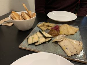 Tabla de Kesos  at La Perra Verde in Barcelona