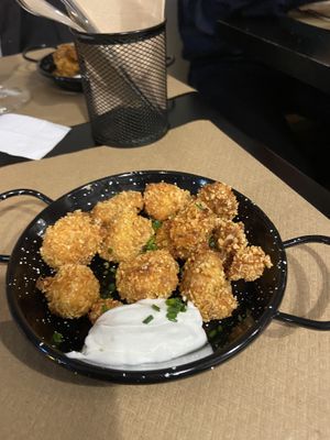 Coliflor 🥦  at La Perra Verde in Barcelona