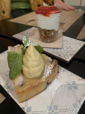 Lemon cake and a strawberry cheesecake  at La Perra Verde in Barcelona