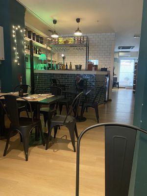 Bar  at La Perra Verde in Barcelona