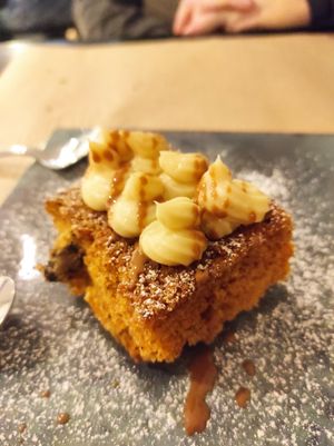 Carrot cake at La Perra Verde in Barcelona