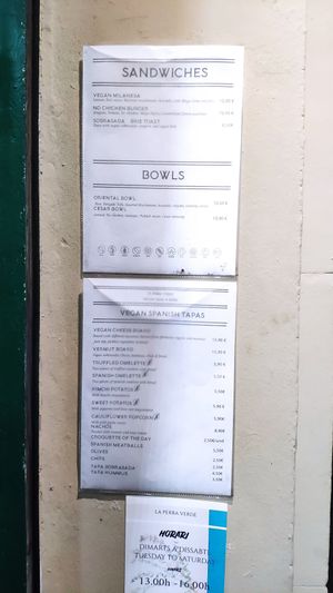 Menu at entrance at La Perra Verde in Barcelona
