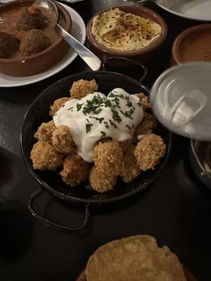 Cauliflower popcorn   at La Perra Verde in Barcelona