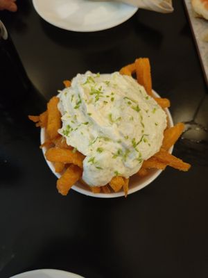 Patatas de boniato at La Perra Verde in Barcelona