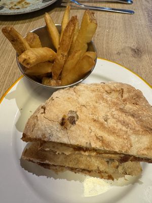 Yummy sandwiches   at La Perra Verde in Barcelona