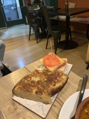 Tortilla classica  at La Perra Verde in Barcelona