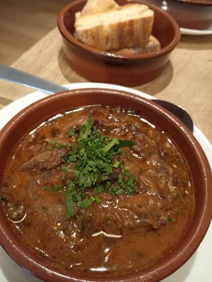 Fricandó at La Perra Verde in Barcelona