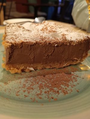 Pastis de xoco i coco at La Perra Verde in Barcelona