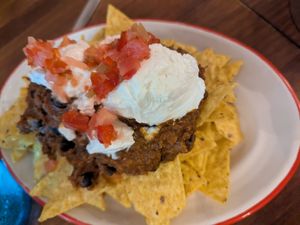 Nachos at La Perra Verde in Barcelona