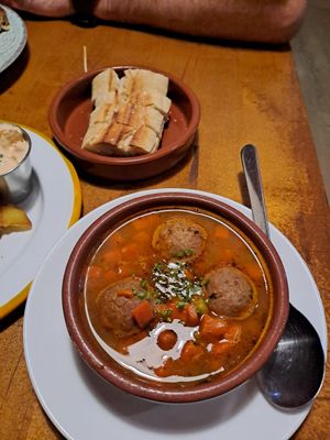 Albondigas at La Perra Verde in Barcelona